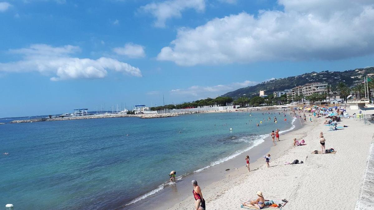 Safari Beach Golfe Juan Esterno foto